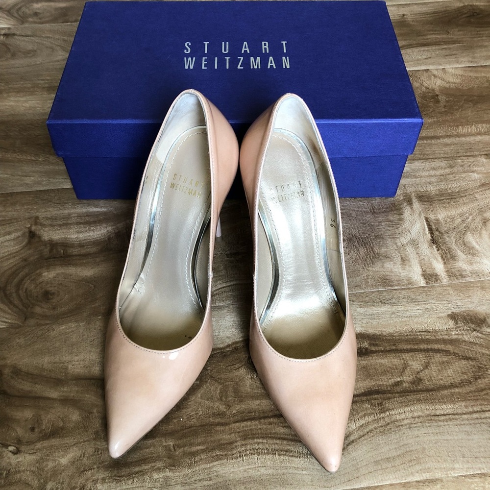 Stuart Weitzman Nude Pumps